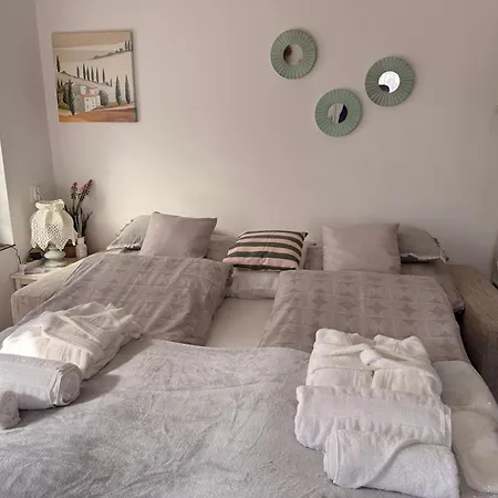 Apartment Kis Haziko Vendeghaz