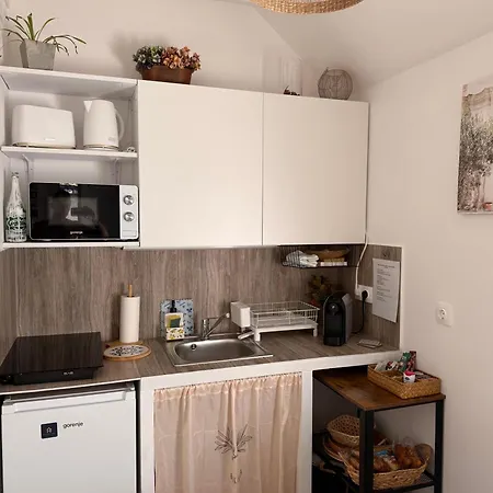 Kis Haziko Vendeghaz Apartment Pécsvárad